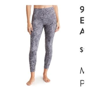 BNWT 90 degree by reflex wonderflex elastic free high waist leggings M